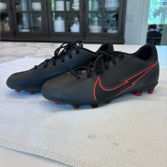 Nike Other - NIKE KIDS MERCURIAL VAPOR XIII 
Black and Red